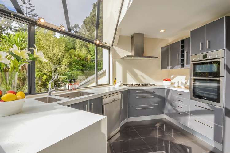 35 Park Road Titirangi_8