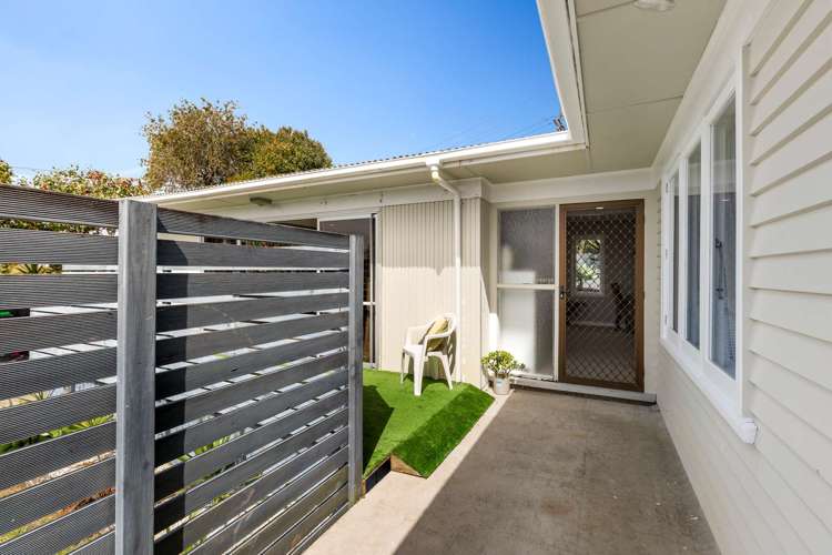 58 Tiroroa Ave Te Atatu South_20