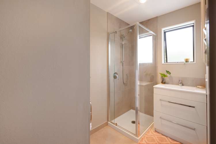 25c Sylvania Drive Matua_12