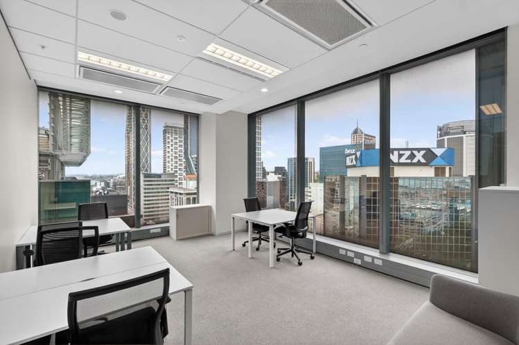 15 Customs Street West_0