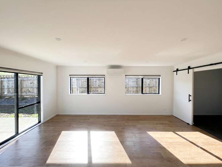 8 Royal St Anne's Drive Te Kamo_2