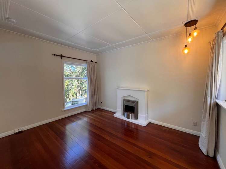 232 Godley Road Titirangi_10