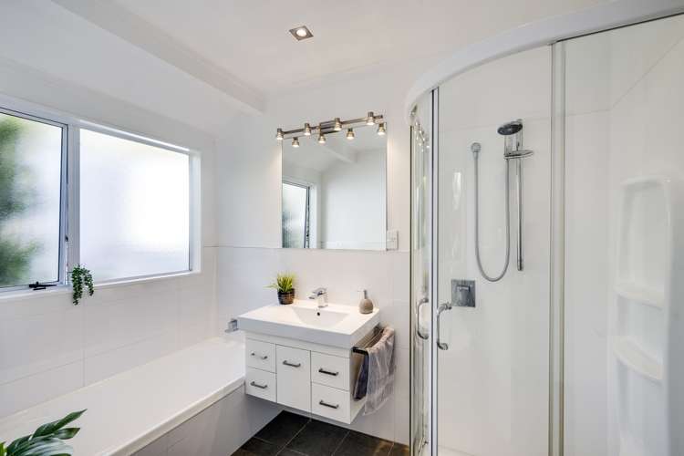 8 Lennon Grove Havelock North_15