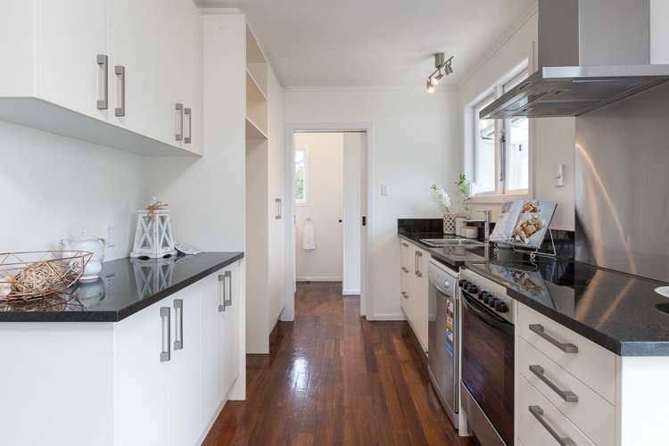 96 Kervil Avenue Te Atatu Peninsula_3