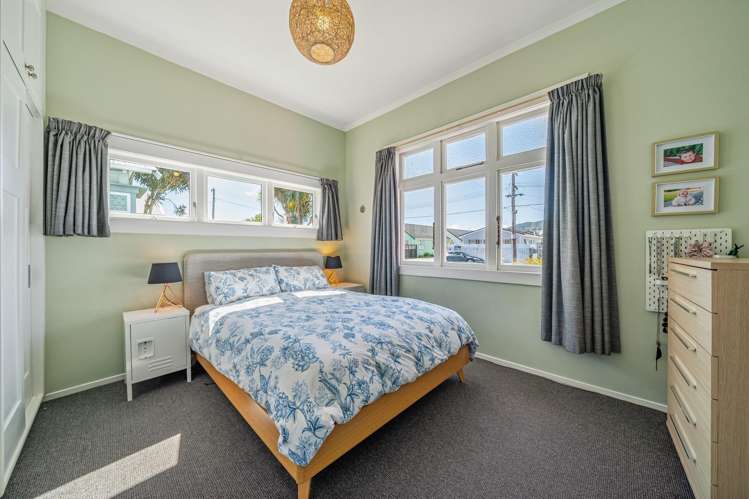 11 Plunket Avenue Petone_12