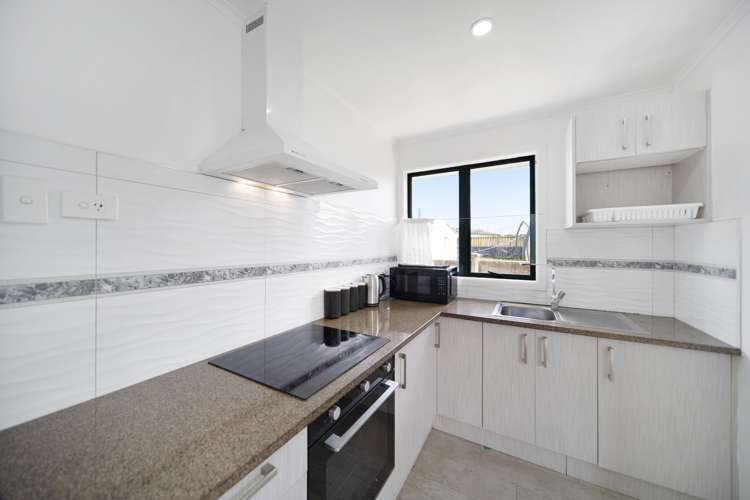 12a Everitt Road Otara_15