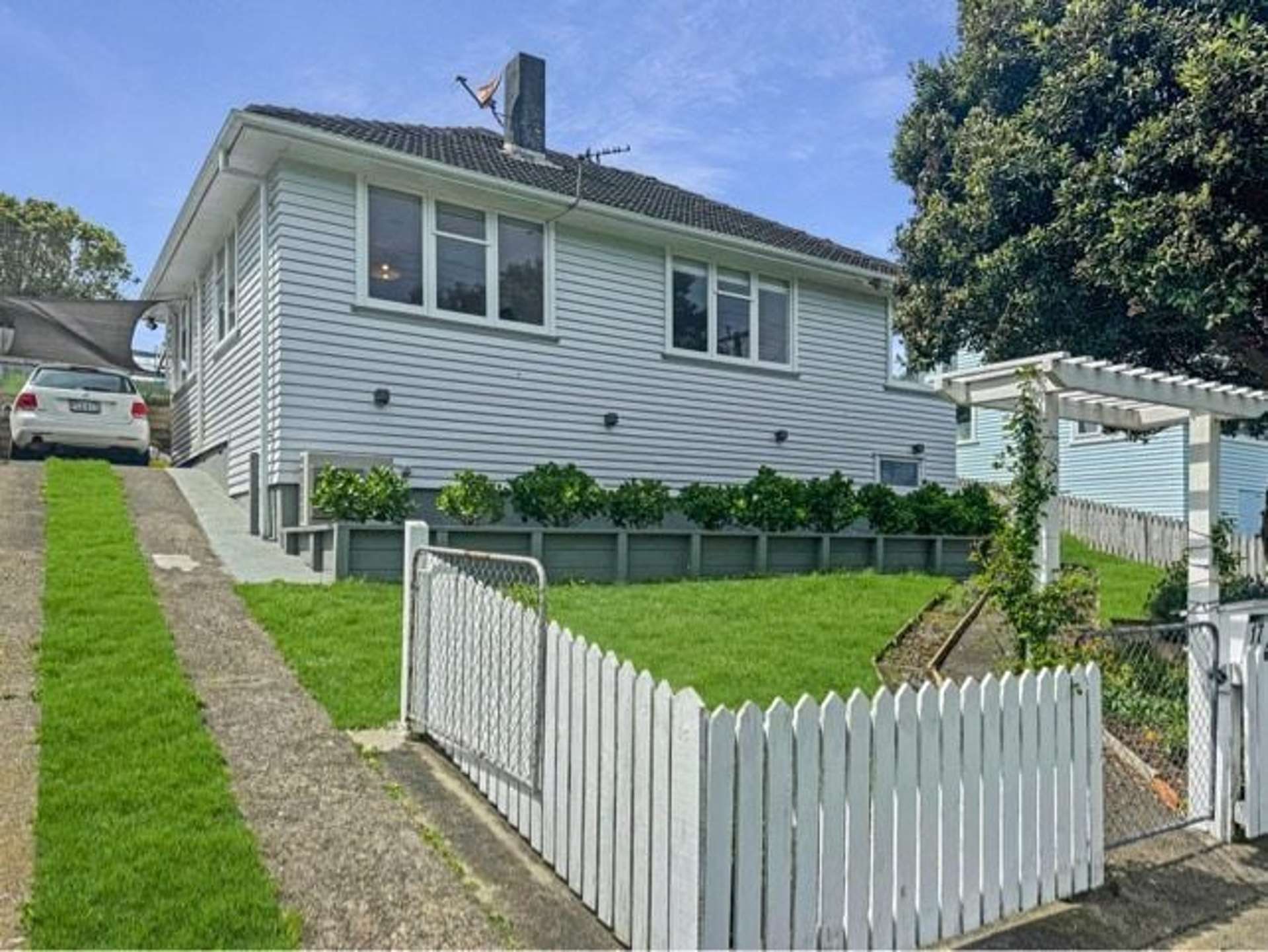 17 Davidson Crescent Tawa_0