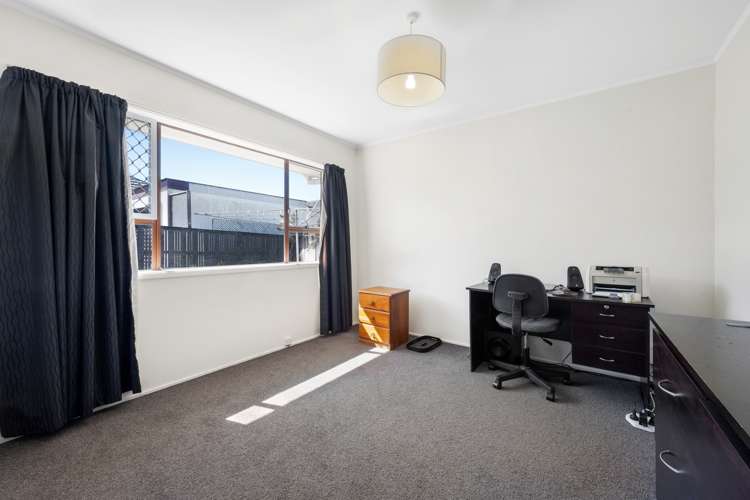 2/42 Luton Avenue Sunnyhills_12