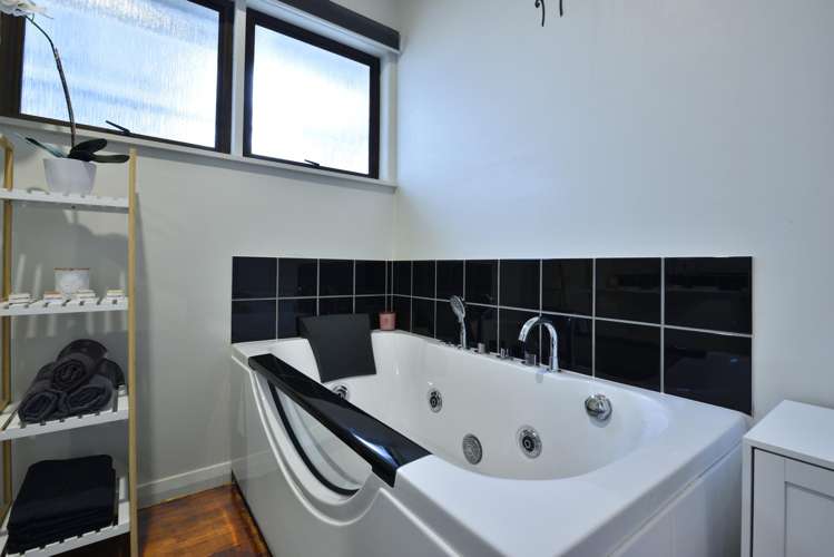 35 Arrow Street Wakefield_16