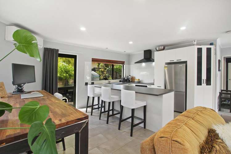 33a Makora Road Massey_14