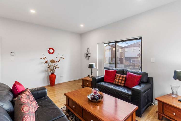 34 Calcite Avenue Flat Bush_24