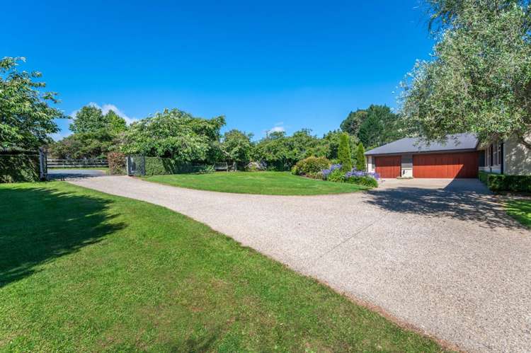 62 Medhurst Road North Bombay_40