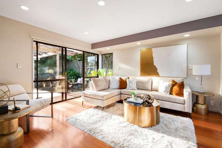 2/8 Antrim Grove Bayview_1