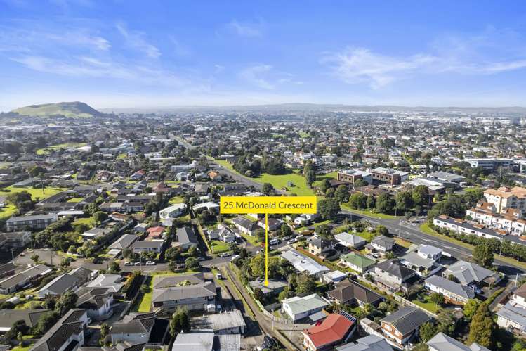 25 Mcdonald Crescent Mount Wellington_16