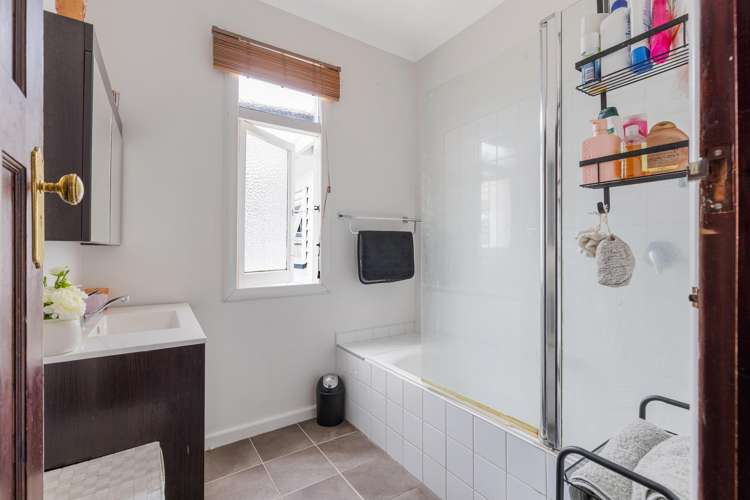 21a Shamrock Street Takaro_19