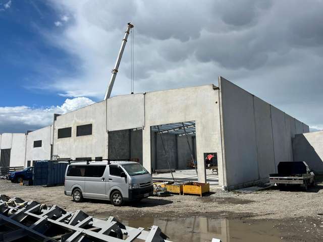 13/8 Lake Bryndwr Lane Burnside_2