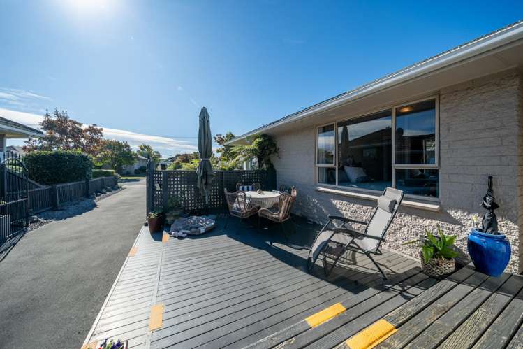 14 Bideford Place Dallington_32