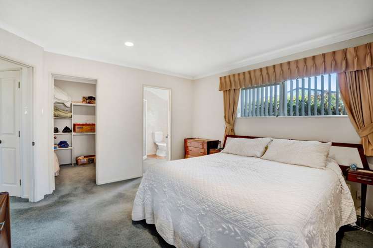 6 Saddle Row Welbourn_11