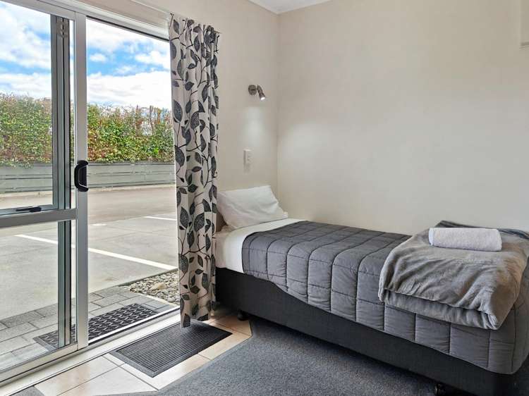 9/415 Port Road Whangamata_10