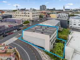 Split-risk investment loaded with options in Eden Terrace