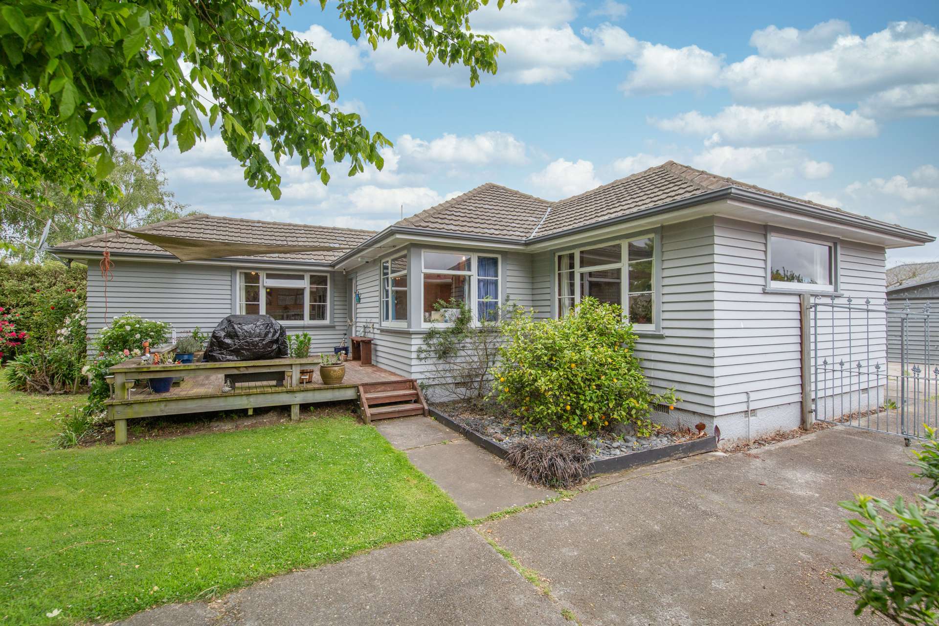 54 Farquhars Road Redwood_0