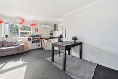 17 Ford Road_4