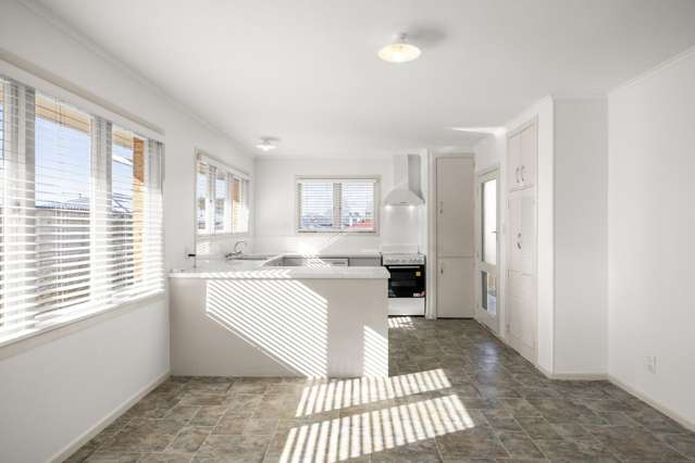 44 Hynds Road Greerton_3