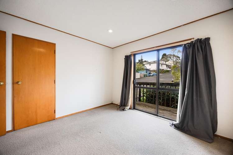 6/55-65 Chivalry Road Glenfield_13