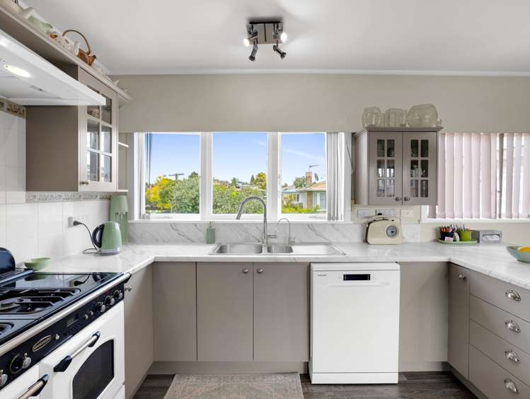 9 Matthews Crescent Melville_30