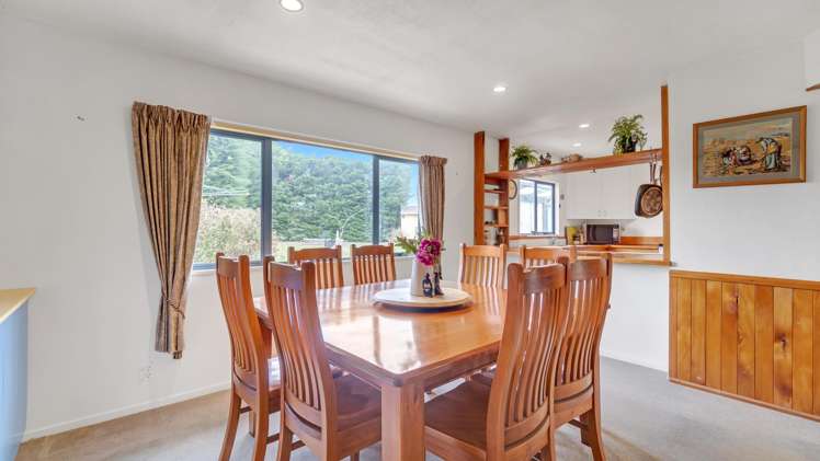 24 Newcombes Road Amberley_5