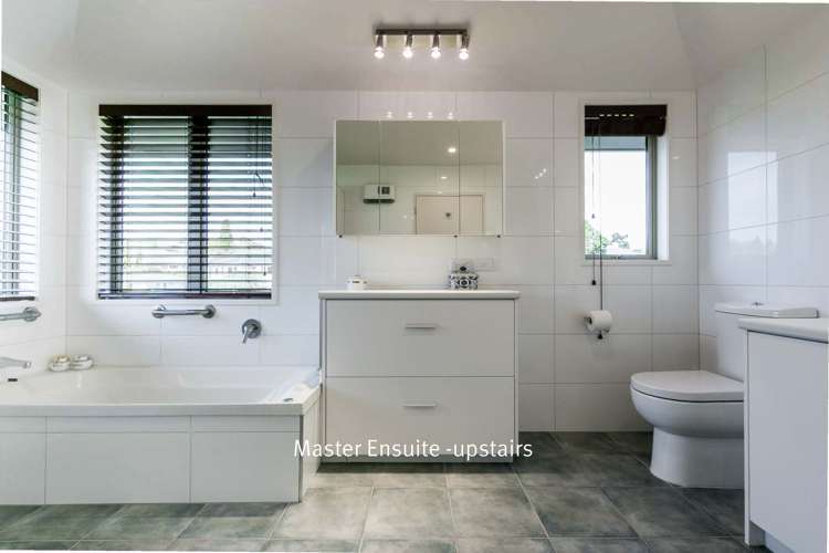 19 Gillean Street Havelock North_7