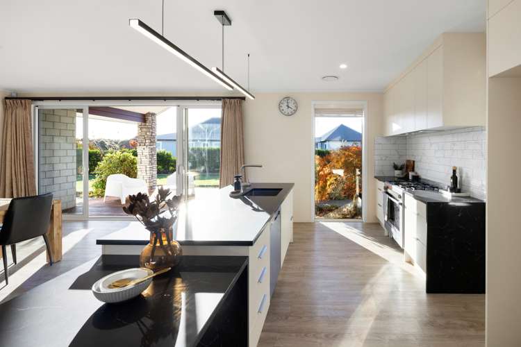 41 Alan Livingston Drive Cambridge_6