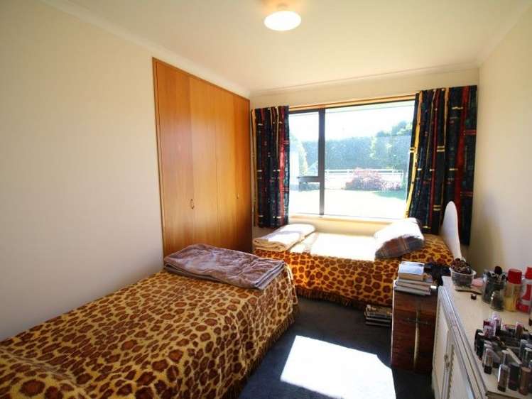 150 Racecourse Road Allenton_9