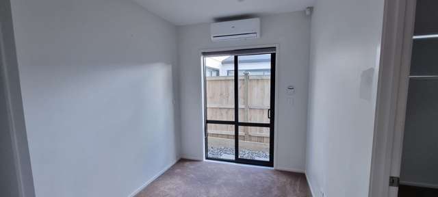 3 Ascent Street, Flat Bush – Rent includes Gas, Power, Water & WIF