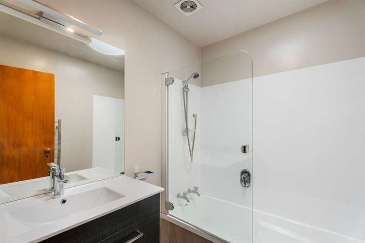 8 Larch Place Wanaka_15