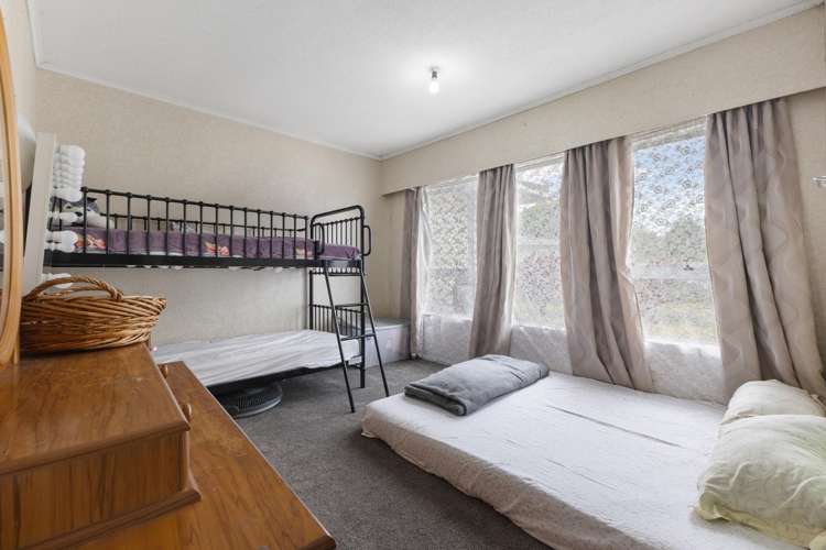 76 Hallberry Road Mangere East_11