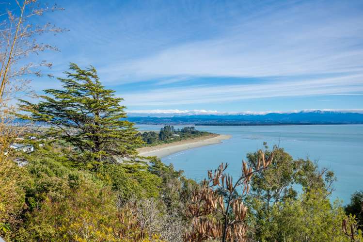 31 Grenville Terrace Moana_18