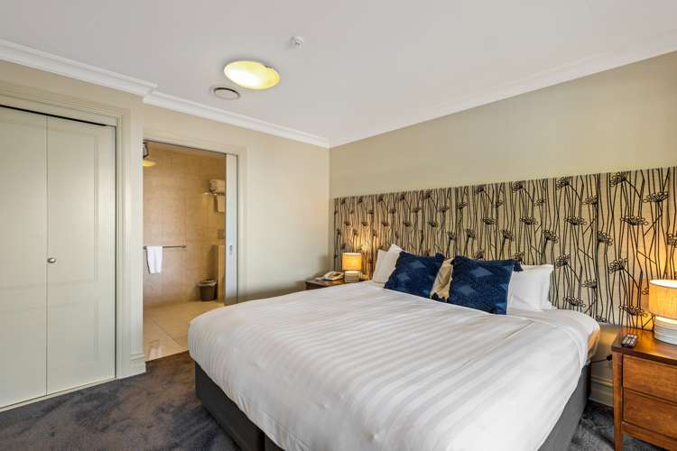 704/34 Lake Esplanade Queenstown_8