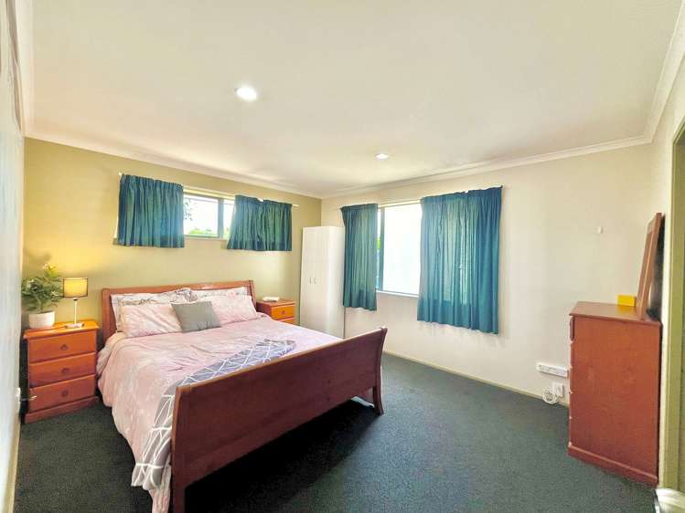 10 Woodgreen Way Hamilton East_7