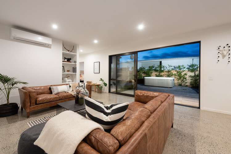 15 Awatira Drive Papamoa_8