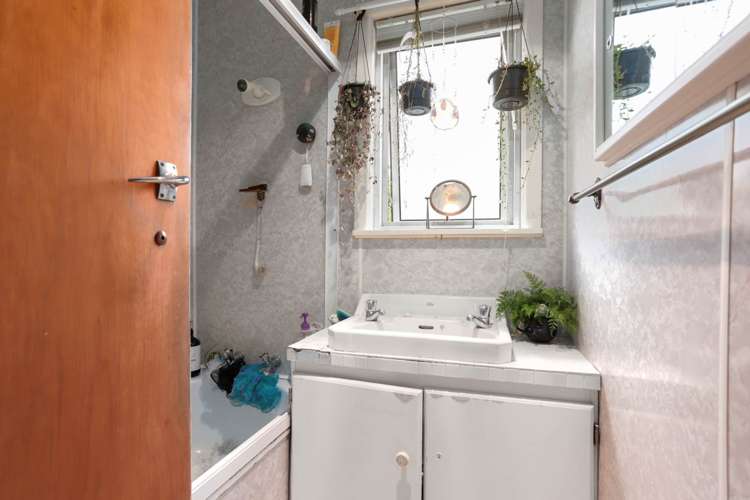 4 Porter Avenue Te Atatu South_13