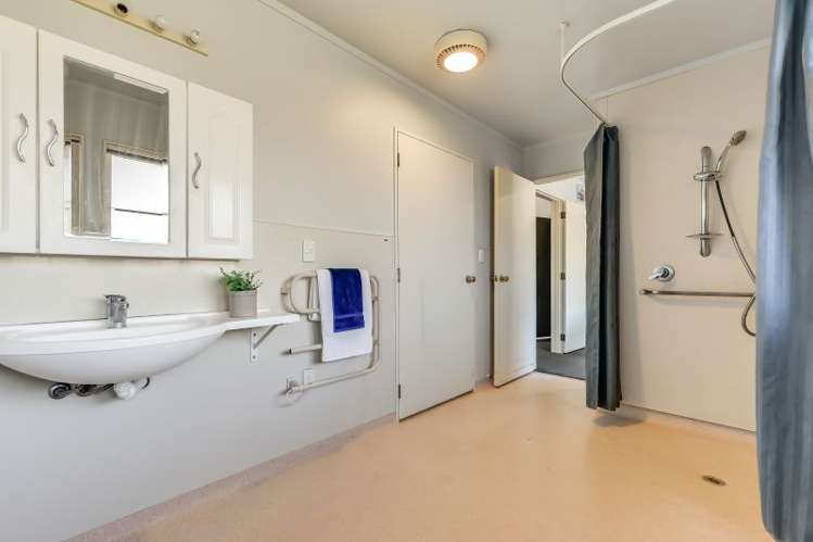 10 Longford Court Forest Lake_12