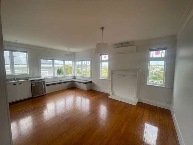 1/5 Barrington Road Grey Lynn_4