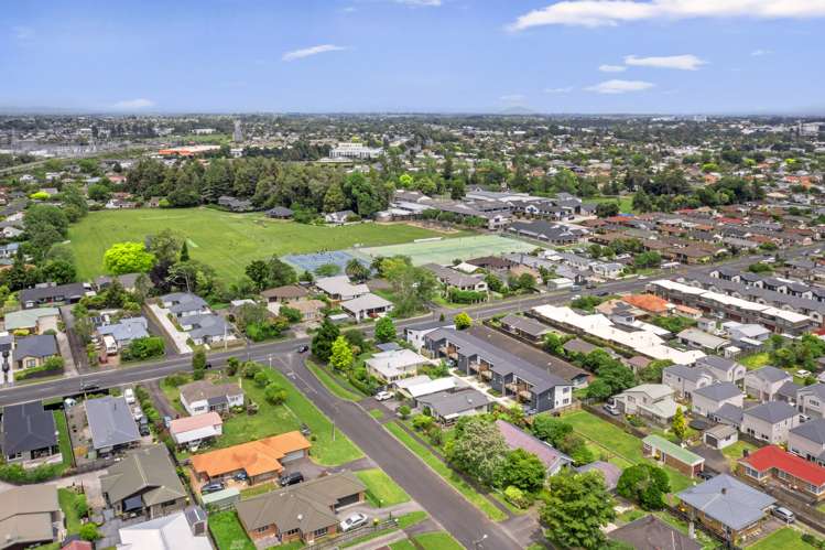 3 John Street Enderley_21