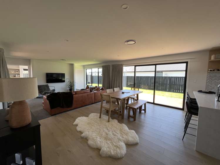 12 Jag Way Tinwald_13