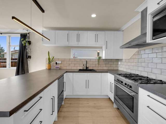 43 Oakfield Crescent Pukete_4