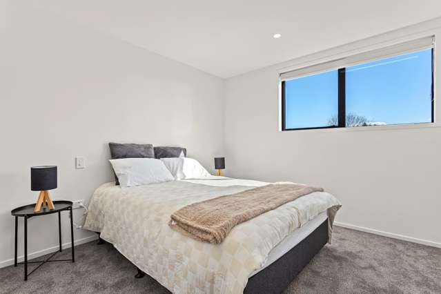 13M/10 Fathom Place Te Atatu Peninsula_2