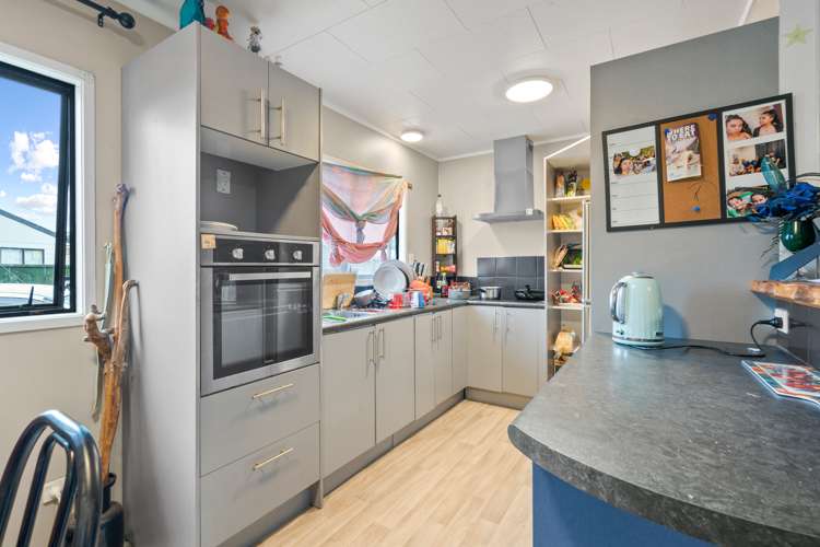 85 Redcrest Avenue Red Hill_2