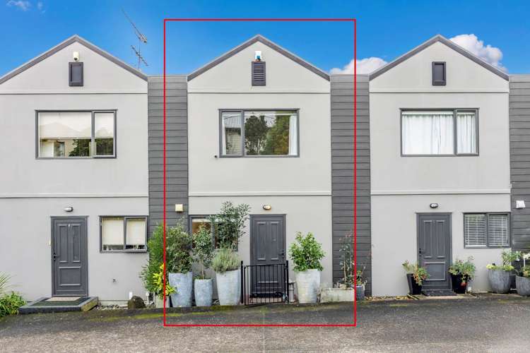 7/44 Fields Parade Oteha_10