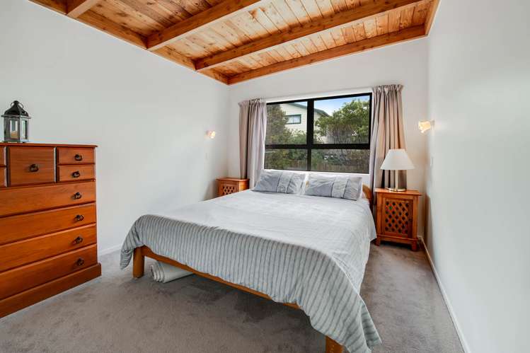 18 Kotuku Place Snells Beach_17